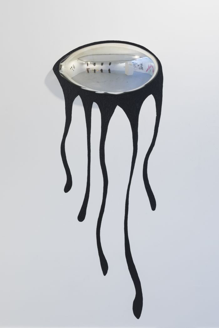 alicia-zaton-where-is-love-verre-souffleargente-bitume-62x162cm-2019-618890e53bd18d0c08650bbd8f1d7992