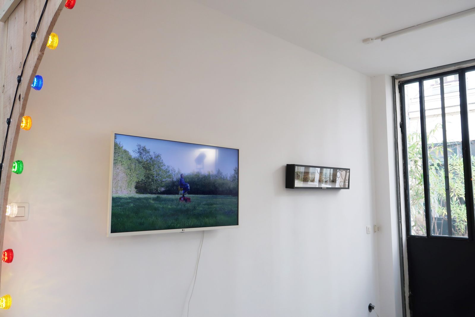 01-da06e22d8e83d54f2d1bff32e2c88729