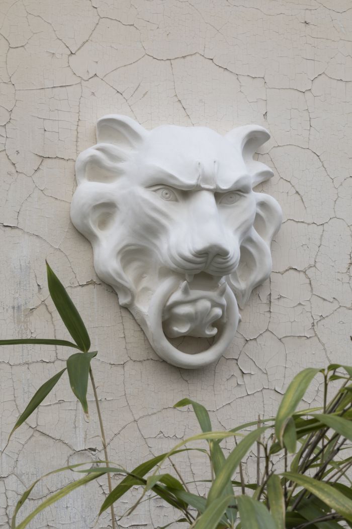 alicia-zaton-tousseul-1-platre-72x59cm-2019-1ff4b02a7c230b596bc97b1de283ff4c