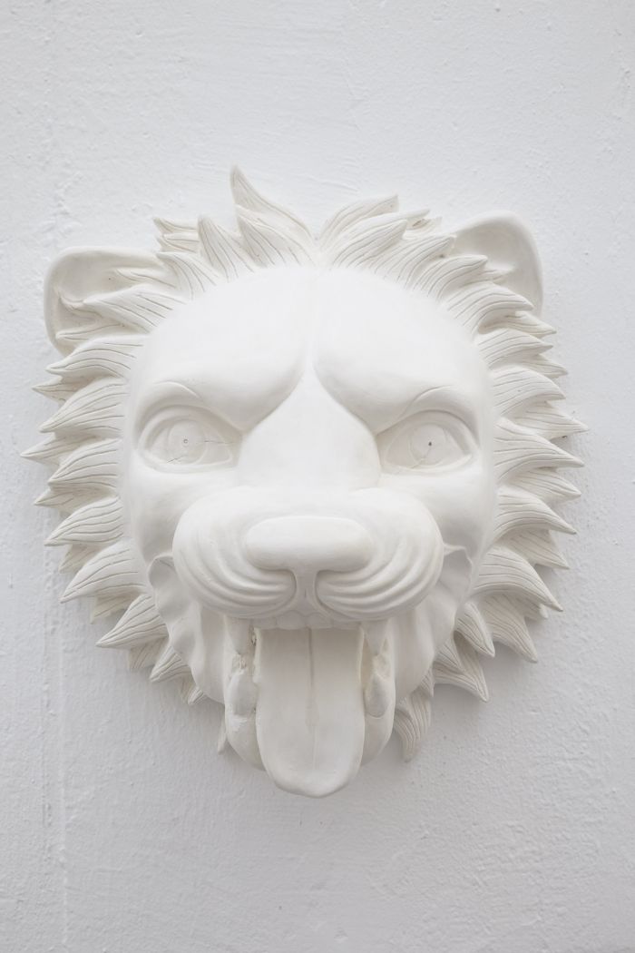 alicia-zaton-tousseul-4-platre-35x35cm-2019-cb331ade997771fdd0482df49f68de6d