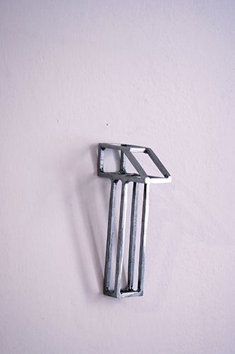 annaraczynska_empty-hammer-82bd94c3821cbff0948d9fc249585e38